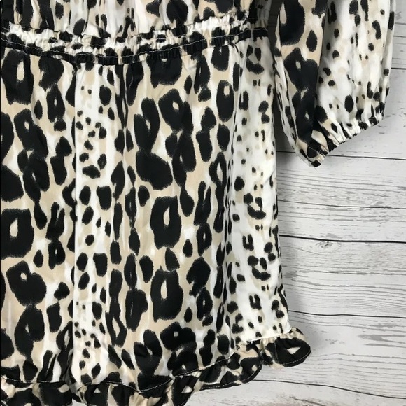 Bebe Leopard Print Romper❤️Beautiful Satin feel! - Picture 7 of 8